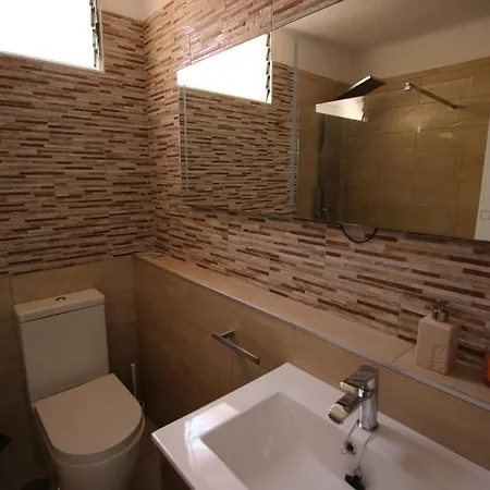 Casita Maria - Luxurious 1-bedroom With Sea Views And Pool סן מיגל דה אבונה
