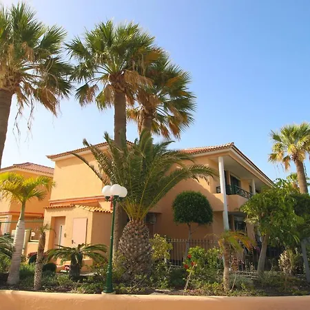 Casita Maria - Luxurious 1-bedroom With Sea Views And Pool דירה סן מיגל דה אבונה